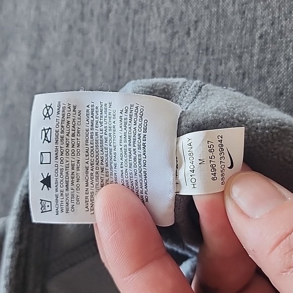 Nike therma fit team Canada hoodie - Picture 7 of 7